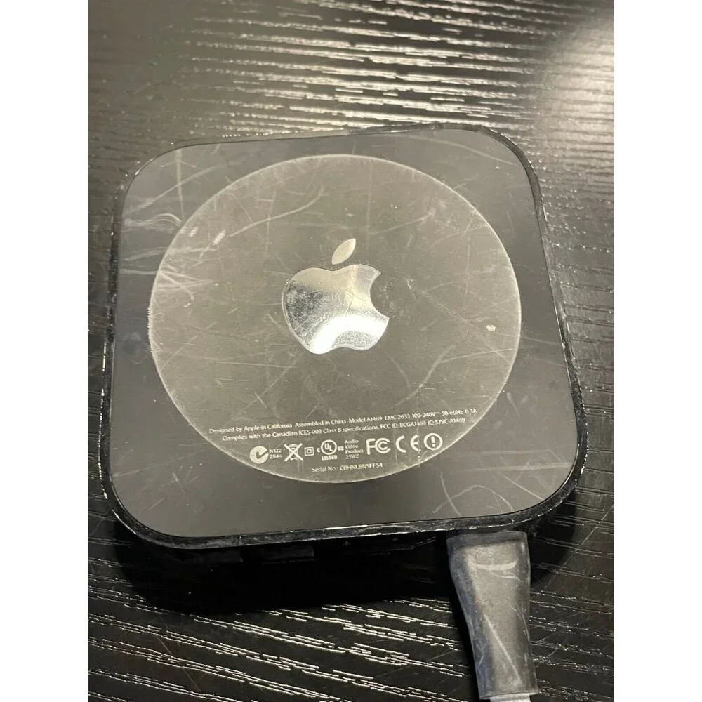 lot of 2 Apple TV 3rd Gen 8GB HD Media Streamer A1469 A1427 only no remote
